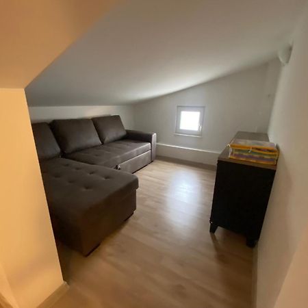 Apartmani Spaija Kaštela Esterno foto