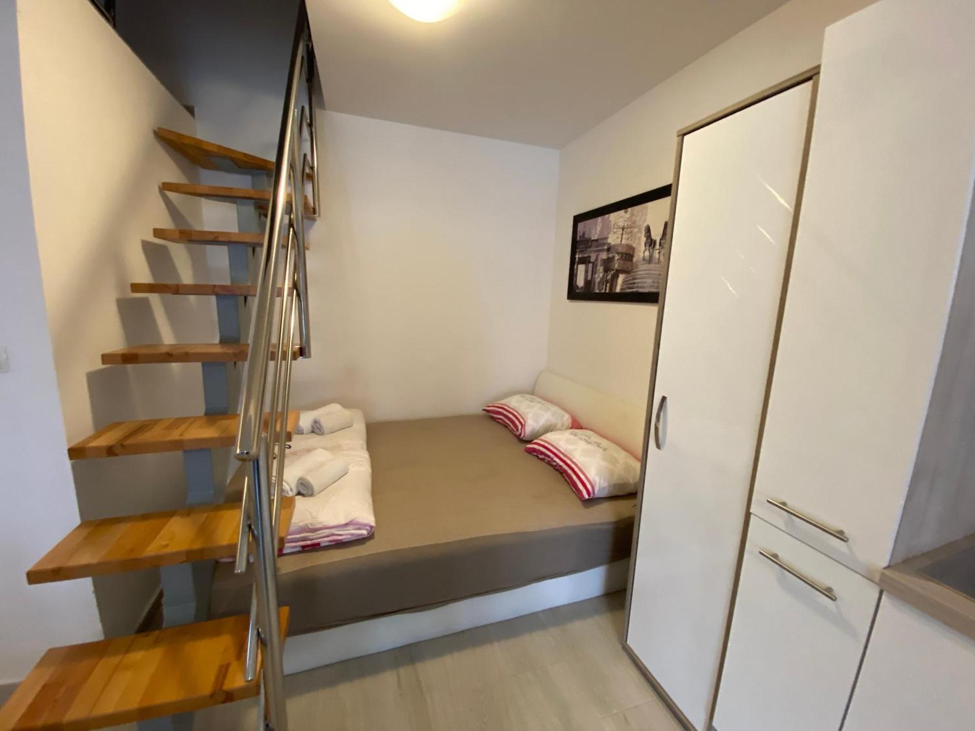 Apartmani Spaija Kaštela Esterno foto