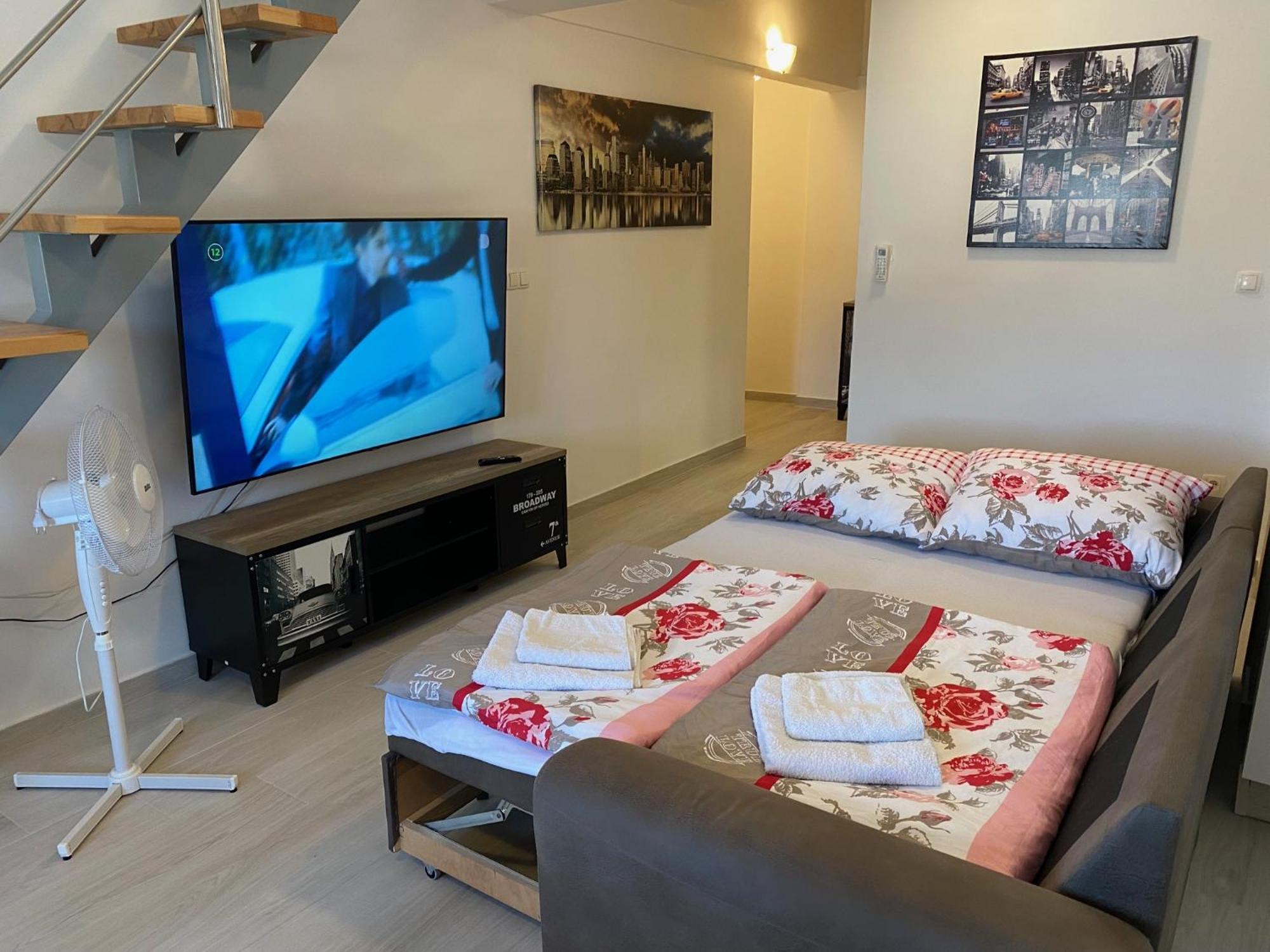 Apartmani Spaija Kaštela Esterno foto