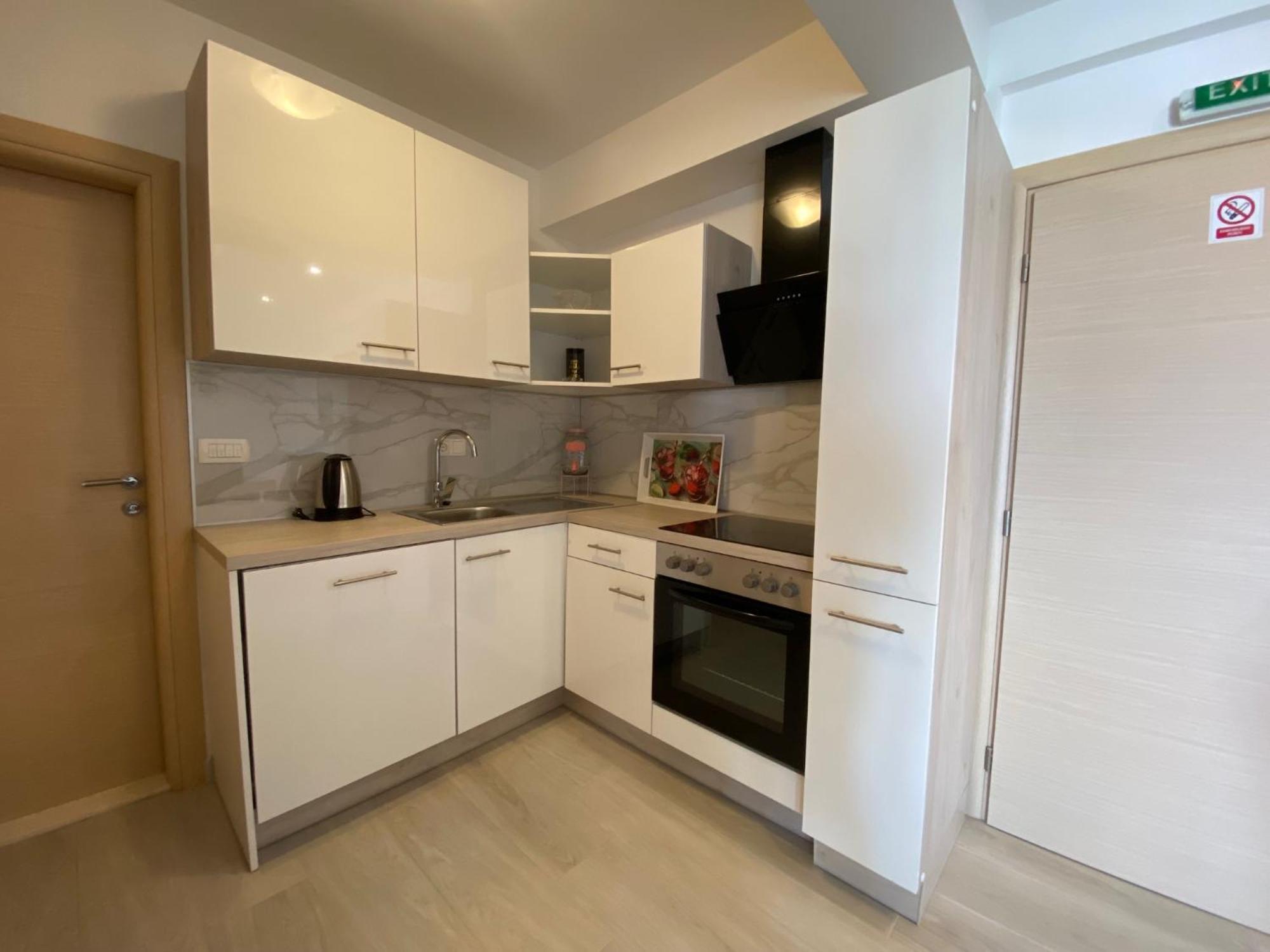 Apartmani Spaija Kaštela Esterno foto