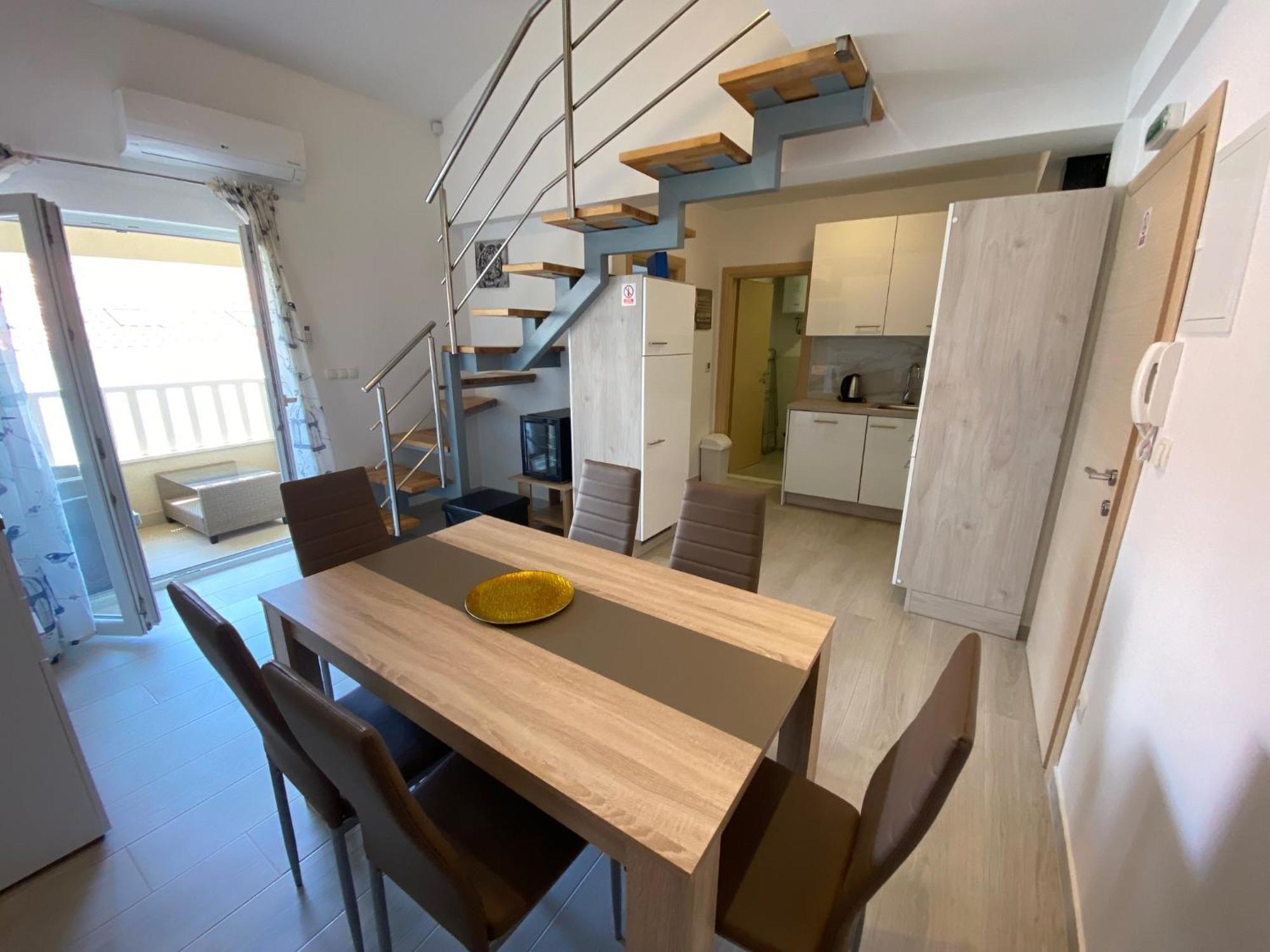 Apartmani Spaija Kaštela Esterno foto