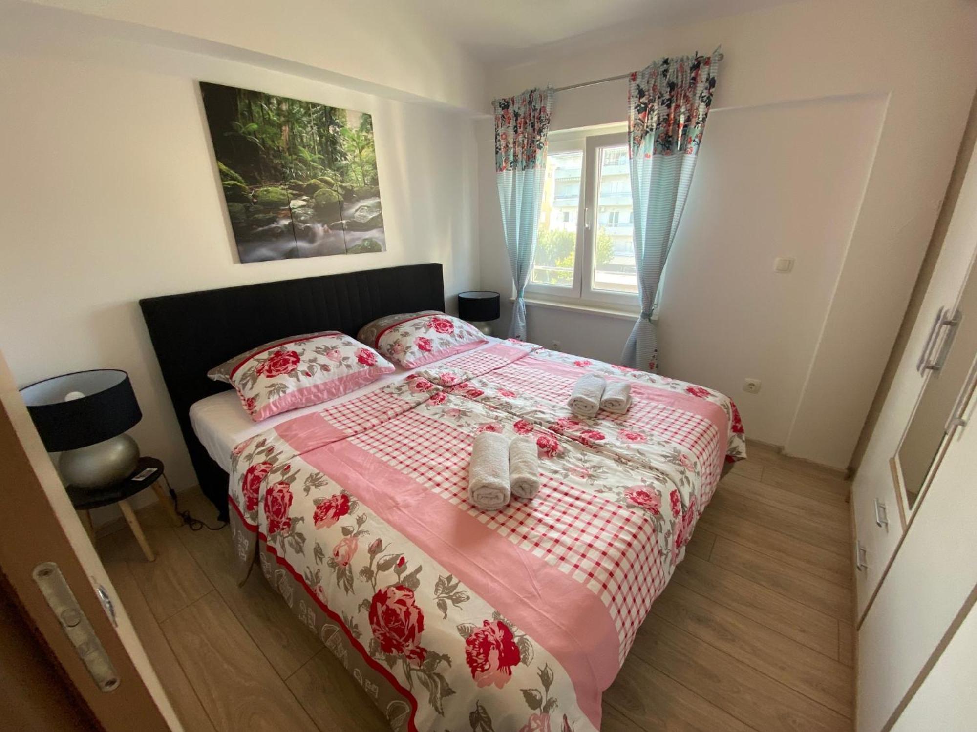 Apartmani Spaija Kaštela Esterno foto