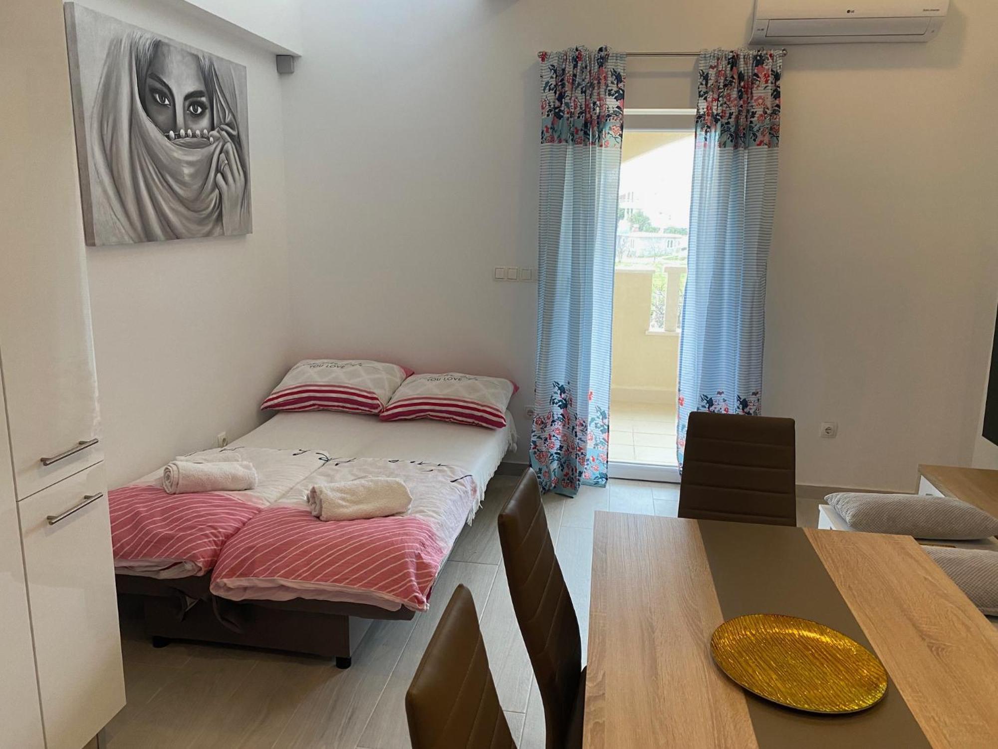 Apartmani Spaija Kaštela Esterno foto